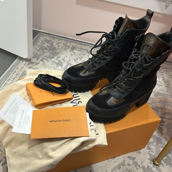*AUTHENTIC* Louis Vuitton Laureate Platform Desert Boot - Picture 10 of 10